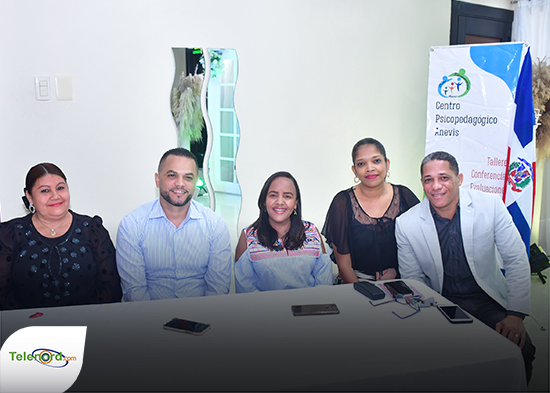 Ofrecen gran conferencia sobre amor y parejas en SFM