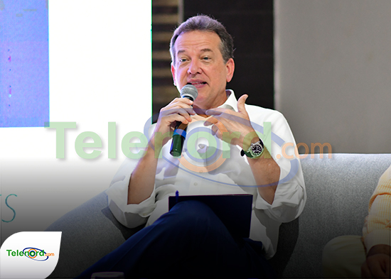 Ministro de industria y comercio Ito Bisonó encabeza conversatorio con comerciantes de SFM