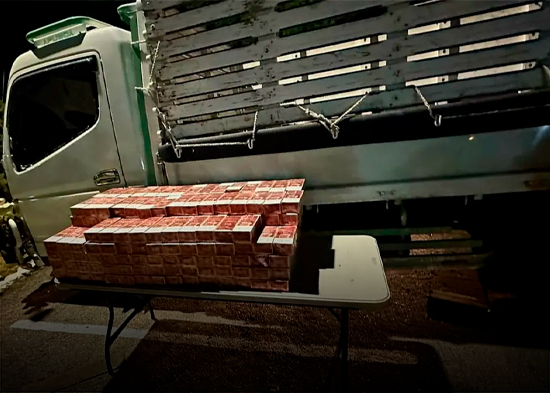 Ejército incauta contrabando de 50 mil cigarrillos ocultos en un camión