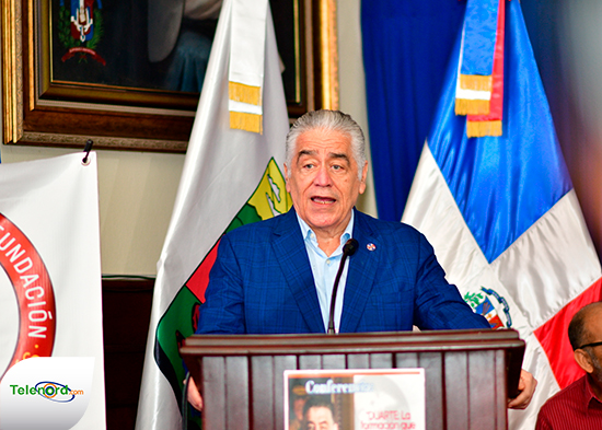 José Miguel Soto Jiménez diserta conferencia sobre Juan Pablo Duarte en SFM