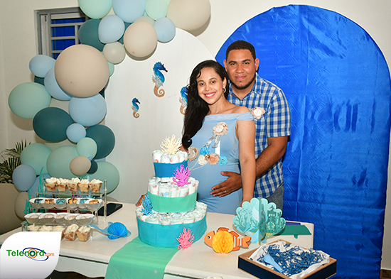 Celebran baby shower en honor a Franyelly Hernández
