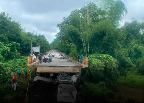 Muere conductor tras colapso de puente en Don Juan, Monte Plata