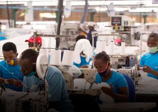Empleos de 17 mil haitianos en la frontera peligran por cese Ley Hope