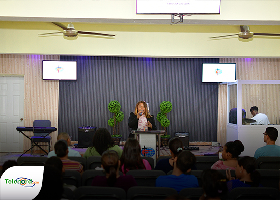 Realizan noche de Acción de Gracias por la Salud Mental en SFM