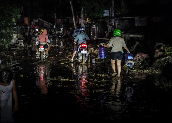 Tifón Kalmaegi deja casi 200 muertos en Filipinas y Vietnam