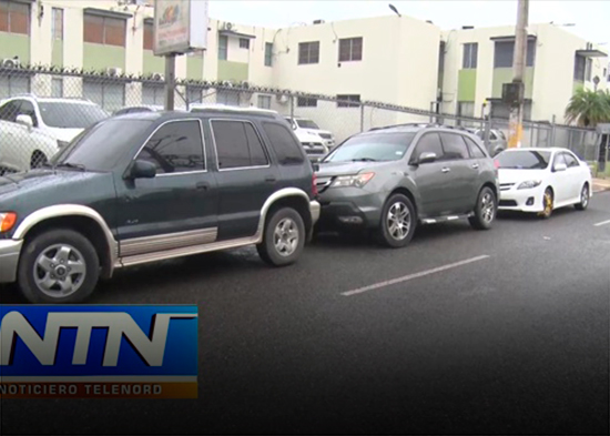 Ciudadano reacciona ante medida del ayuntamiento de colocar candados a vehículos mal estacionados en SFM