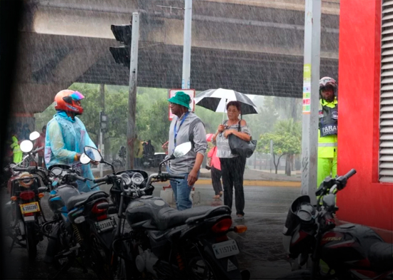 Lluvias en algunas provincias y temperaturas agradables este domingo, según INDOMET