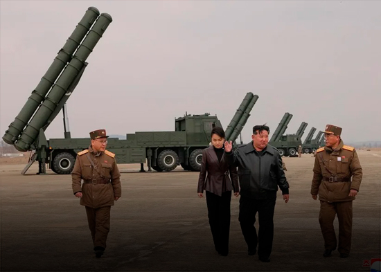 Corea del Norte reivindica una prueba con lanzacohetes múltiples tras la detección de misiles