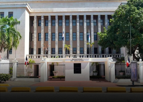 Ministerio de Educación informa suspensión de docencia en provincias en alerta por incidencia de vaguada