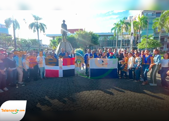 Seccional Oeste realiza ofrece floral en los 56 aniversario de ADP