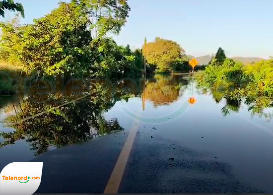 Se registran inundaciones en comunidad Los Peinados en Bajo Yuna
