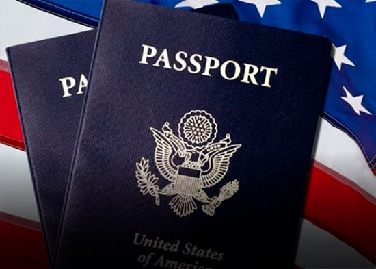 EE.UU. revocará pasaportes a personas con deudas de manutención infantil