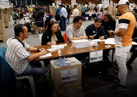 El multimillonario gasto detrás de las elecciones presidenciales colombianas