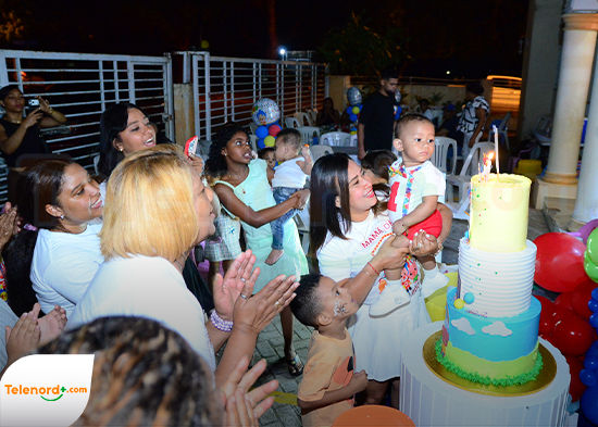 Festejan el primer año de Gael Ricardo Torres