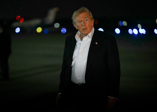 Trump mantiene que el alto al fuego ha "terminado" pero acepta seguir conversando con Irán